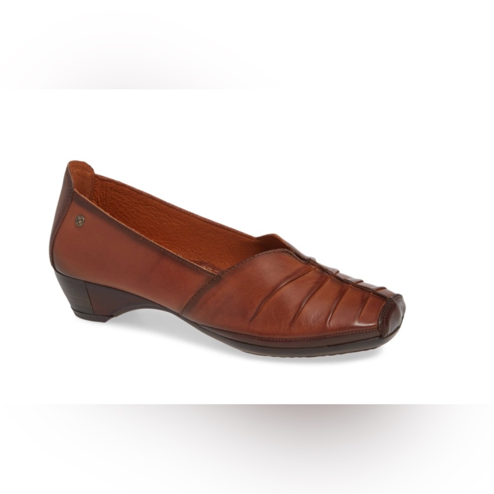 Pikilindos Cuero Gandia Slip-On NWT